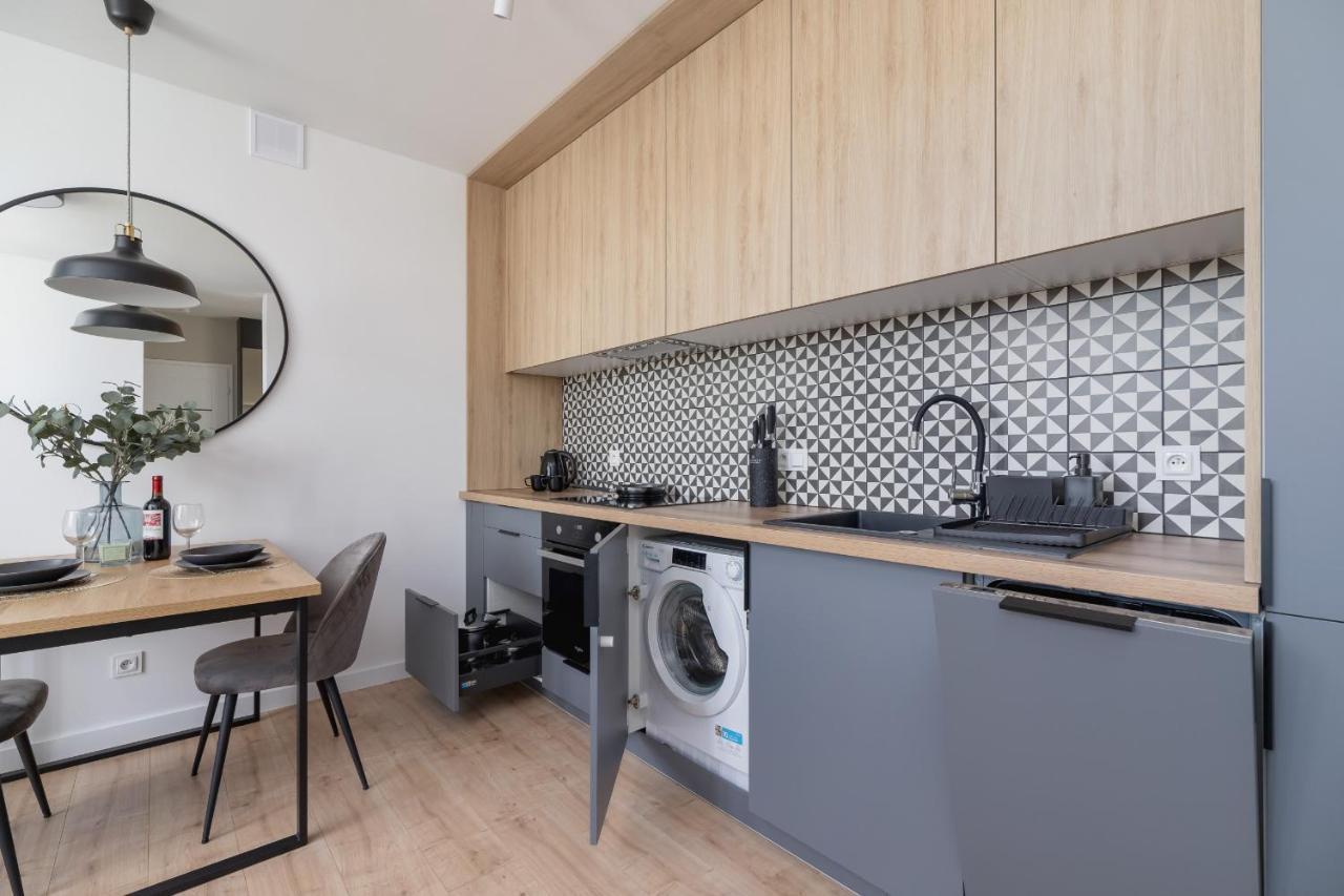 Modern Grzegorzeckie Roundabout Cracow By Renters * Krakow