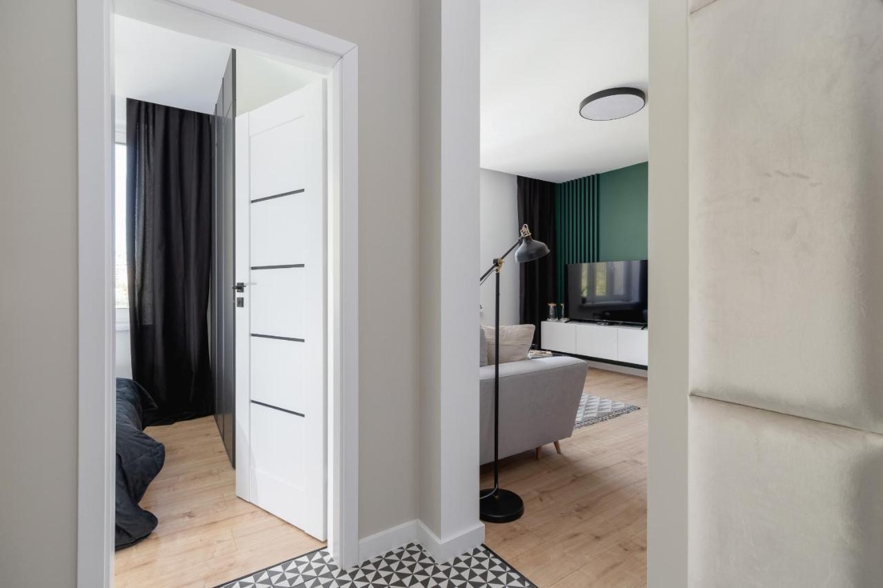 Apartment Modern Grzegorzeckie Roundabout Cracow By Renters