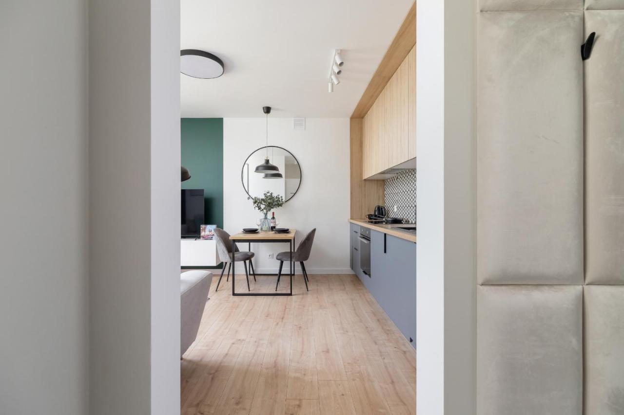 Apartment Modern Grzegorzeckie Roundabout Cracow By Renters Krakow